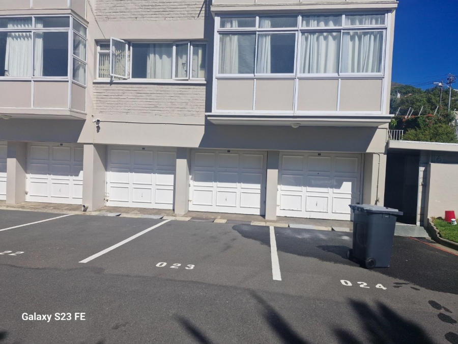 2 Bedroom Property for Sale in Green Point Western Cape